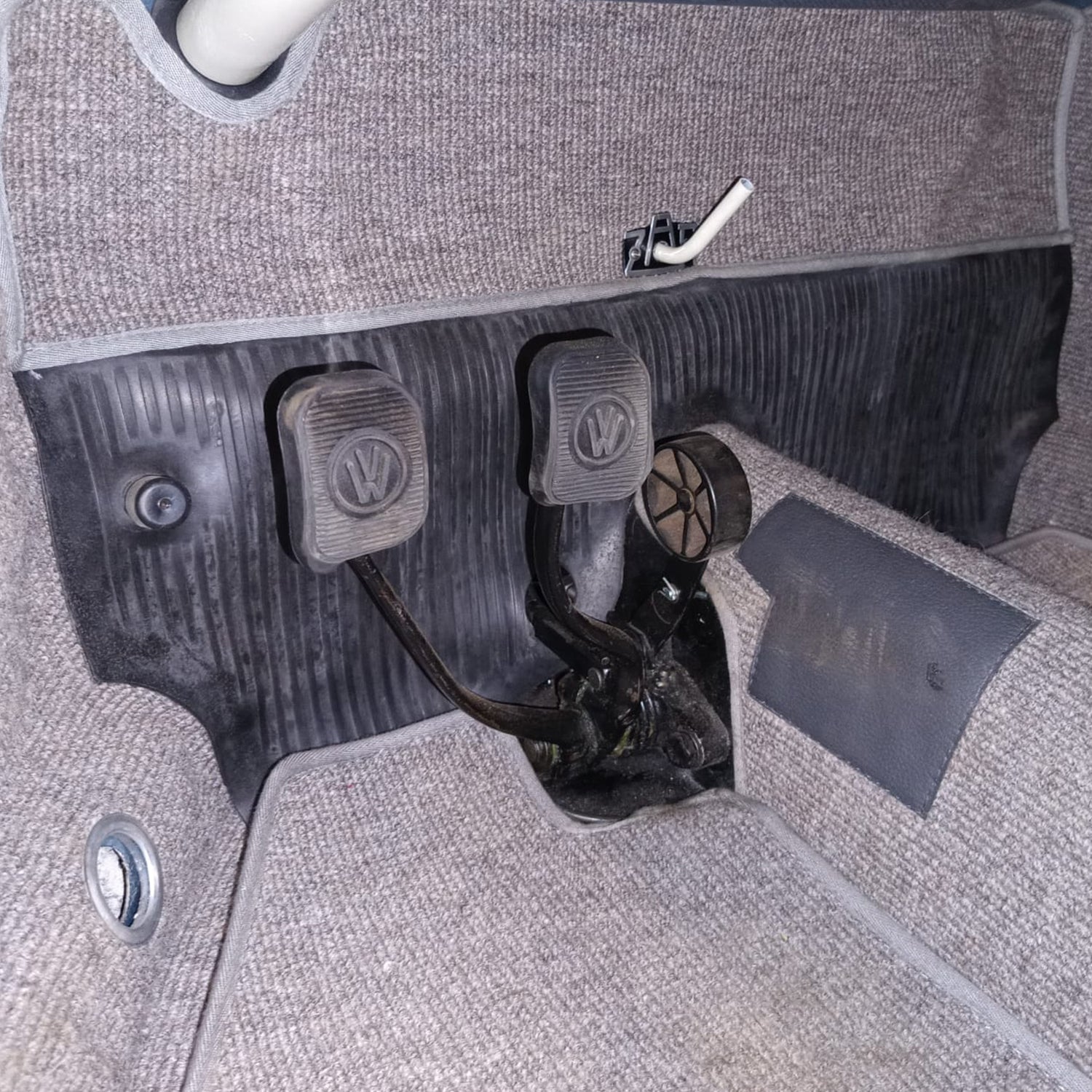 Mat schutbord voor rubber, zwart detail — Kever