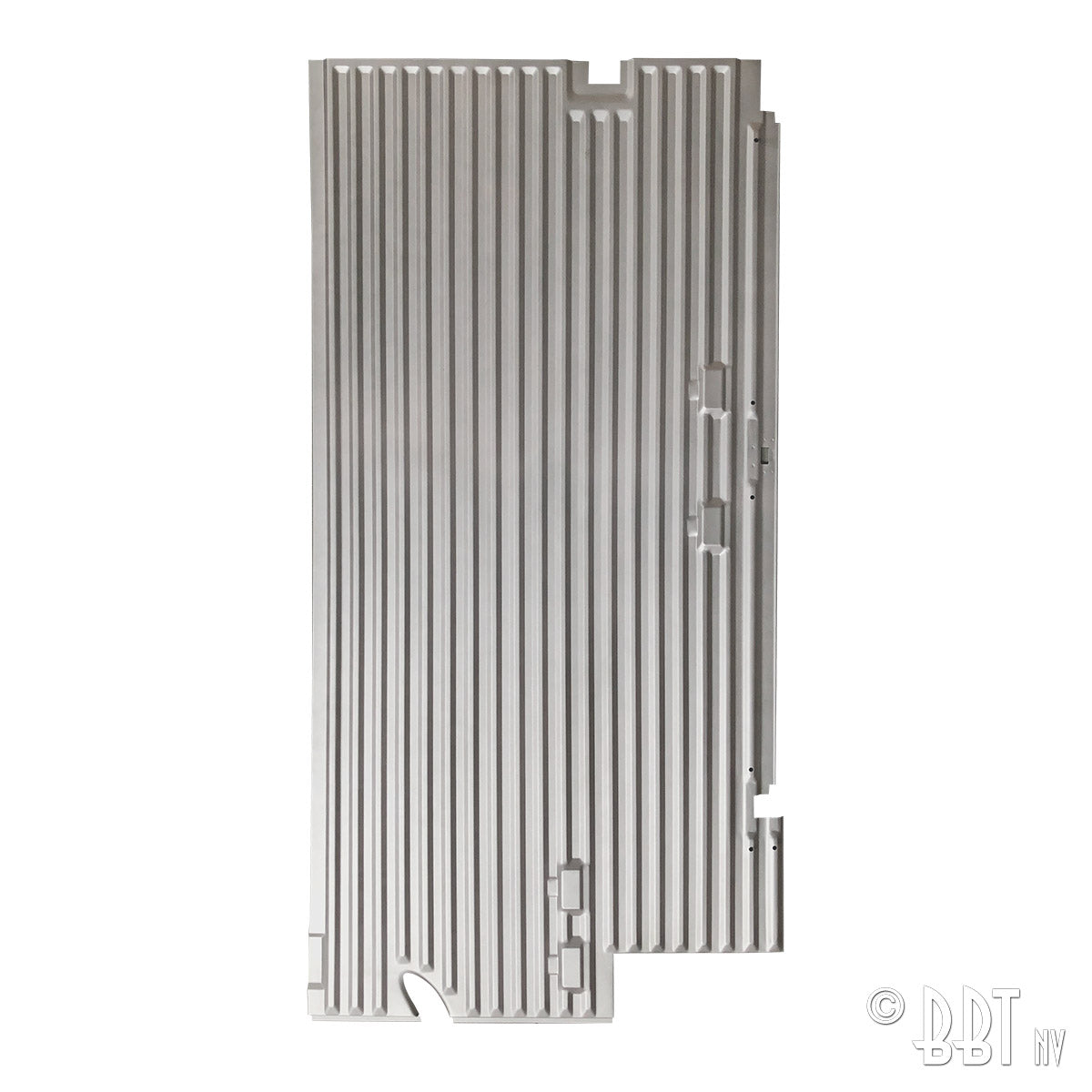 Vloerplaat laadruimte, links, enkel cabin, met laadklep detail — T1