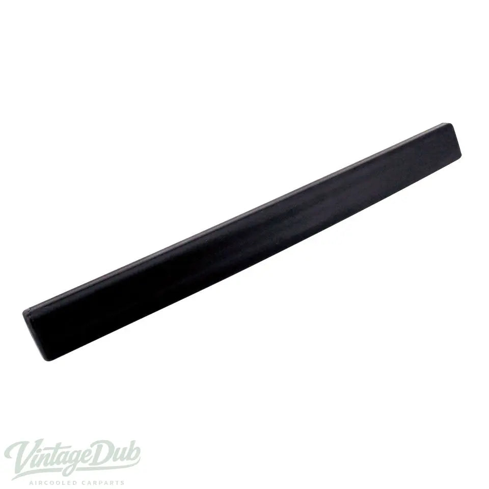 Bumperrubber, vooraan detail — T3